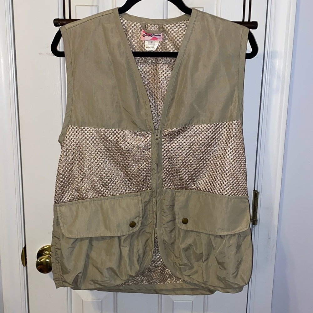 Foxy Huntress women’s size Small tan vest, pre-owned